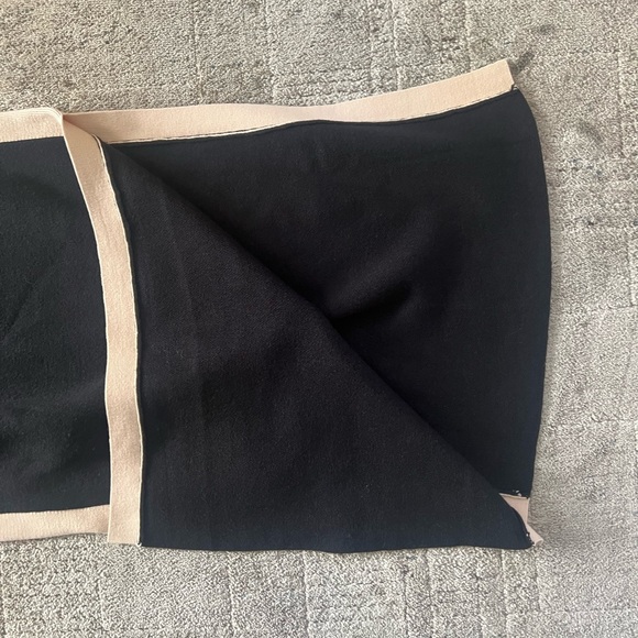 MONROW Midi Knit Dress in Black with Tan Stripe Size XS - Picture 10 of 12